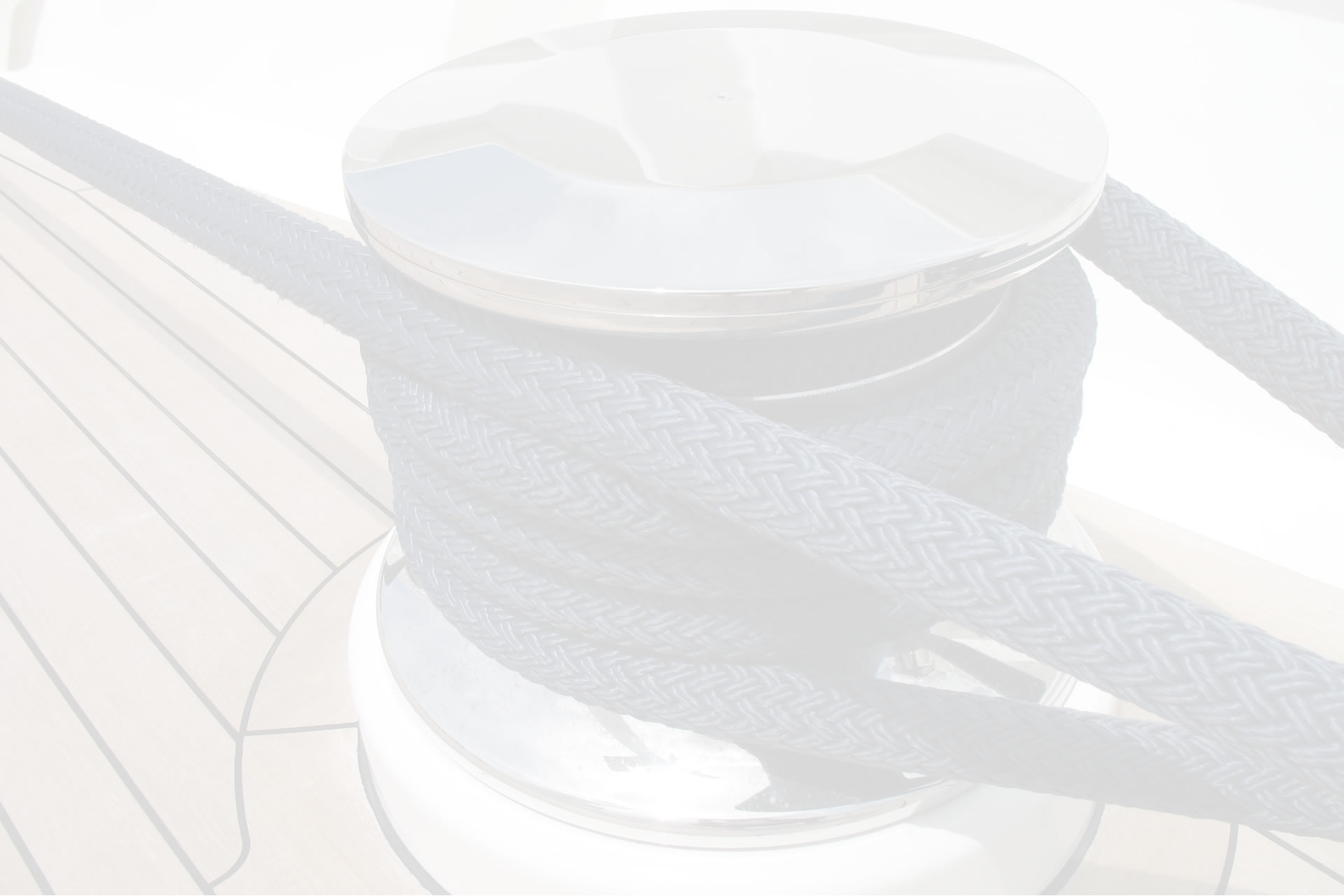 boat mooring with blue rope